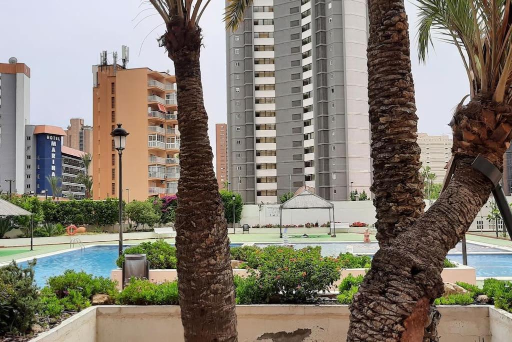 Benidorm Gemelos II One, Impresionante Vista Bagian luar foto