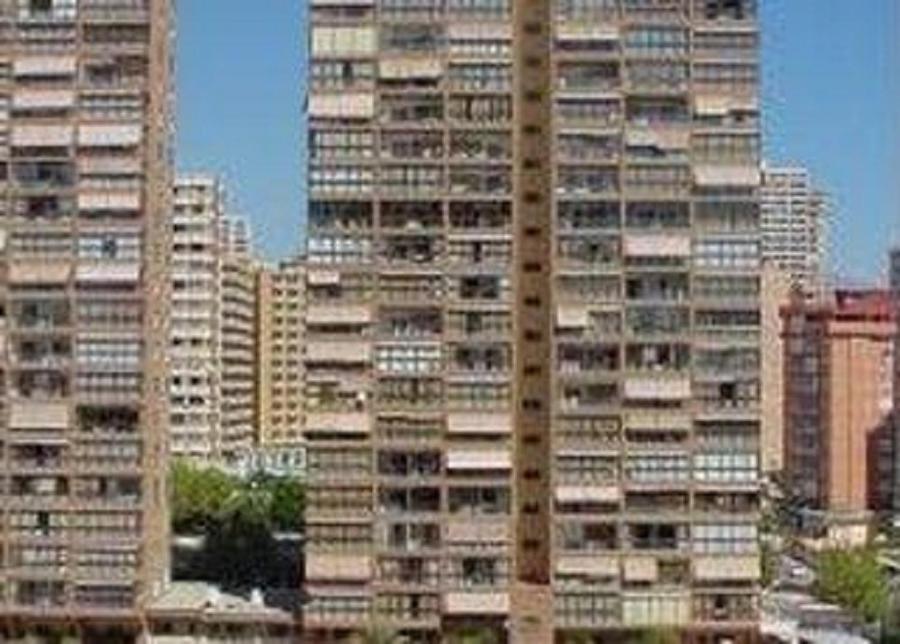 Benidorm Gemelos II One, Impresionante Vista Bagian luar foto