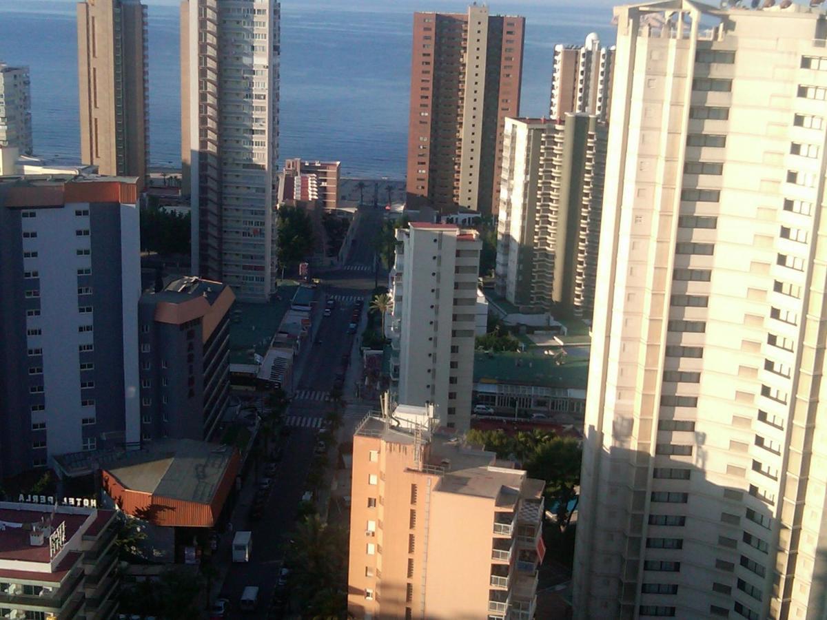 Benidorm Gemelos II One, Impresionante Vista Bagian luar foto